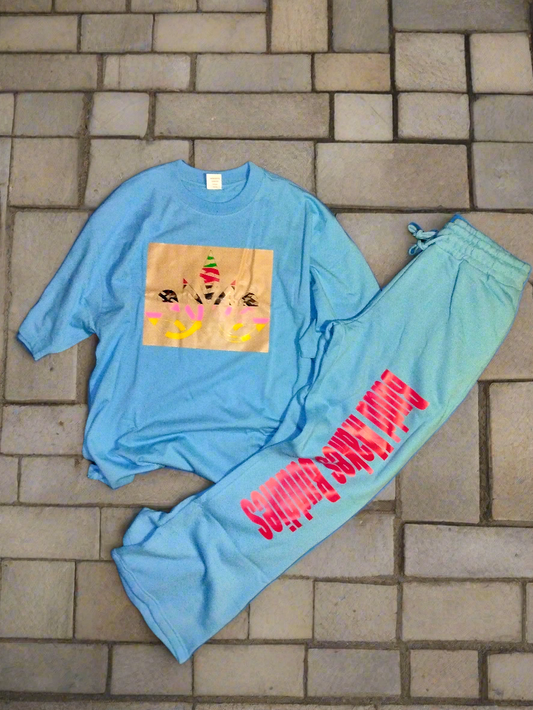 Box t.shirt and sweats